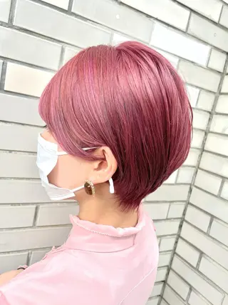 ショート カラー . NANAのヘアスタイル
