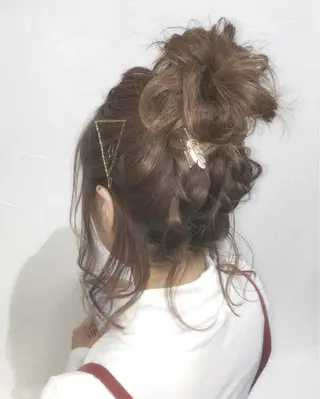 ショート カラー ヘアアレンジ エクステの神様 ▫️原島ユウヤ▫️のヘアスタイル