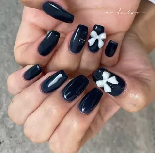 セミロング アンルボネイル&アイラッシュ所属・anlubon 放出『アンルボ』のネイルデザイン