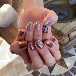 ショート ネイル NEW WORLD所属・MIZUKI 🌏NEWWORLDのネイルデザイン