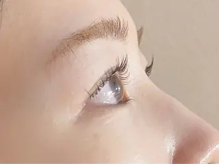 マツエク・マツパ アイラッシュリゾートカハラ綱島店所属・アイラッシュリゾート さほのマツエク・マツパデザイン