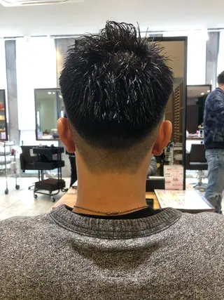 ショート カラー パーマ ヘアアレンジ メンズ キッズ ネイル マツエク・マツパ MODEK's西宮店 マネージャー神道有基のヘアスタイル