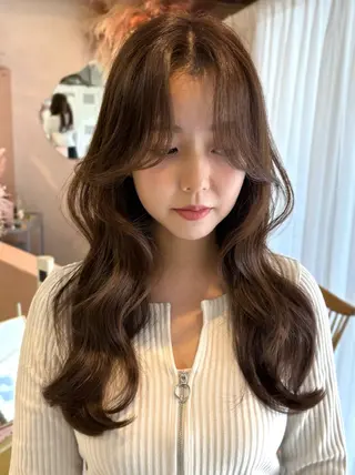 ロング カラー 本格韓国ヘア🇰🇷 【uni】キューさんのヘアスタイル