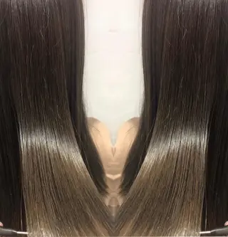 ロング CUORE クオーレのヘアスタイル