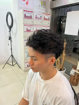 ショート パーマ メンズ 韓国風メンズ/毛流れ ヘアなら須田龍世のヘアスタイル