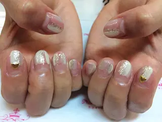 ネイル ネイルリボン 受付スタッフのネイルデザイン