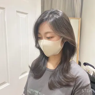 ミディアム La paix所属・パーソナルカラー lapiax阿部のヘアスタイル