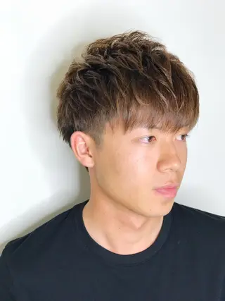 ショート カラー メンズ 赤み消しカラー /透明感カラー 上長のヘアスタイル