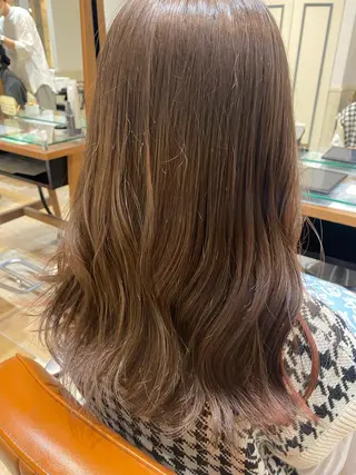 セミロング カラー 宮内 真乃のヘアスタイル