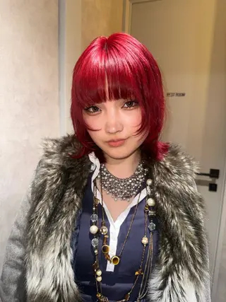 カラー ハイトーン🫀 デザイン🪐yumeのヘアスタイル