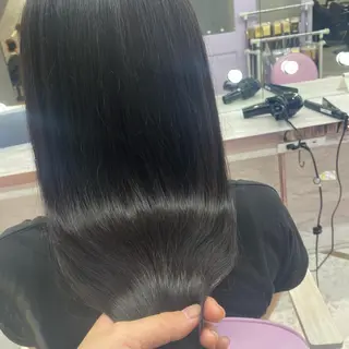 セミロング Cielro【 シェイロ 】所属・Cielro/ダブル カラー/西田咲希のヘアスタイル