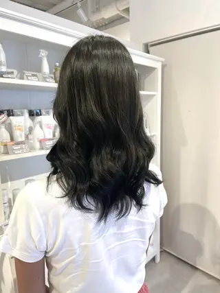 カラー 和田 真依のヘアスタイル