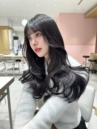 ロング カラー Toiro所属・🤎小顔レイヤー /ベージュ🤎友香のヘアスタイル