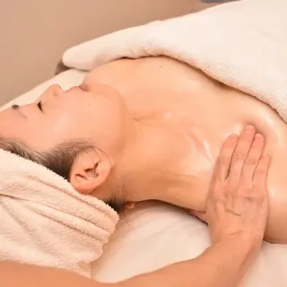 国際認定エステサロン ホワイトカメリアのエステ・リラクイメージ