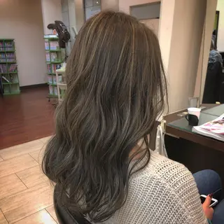 セミロング カラー wa daのヘアスタイル