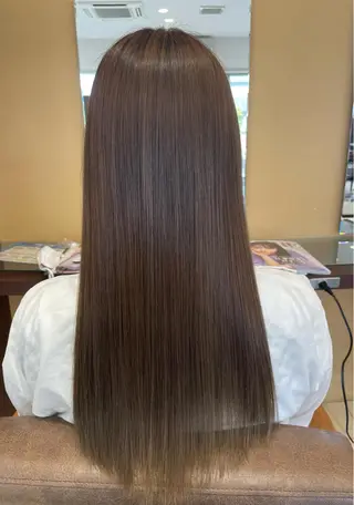 ロング カラー HIKARI🐈‍⬛ レイヤー×デザインのヘアスタイル