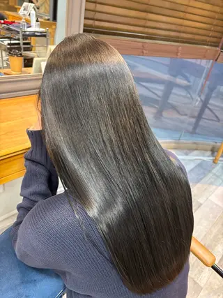 セミロング 岡本樹一 🍁のヘアスタイル