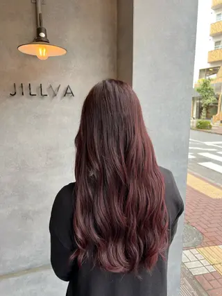 ロング カラー N°jillva 𝑘𝑎𝑟𝑖𝑛のヘアスタイル