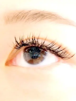 マツエク・マツパ Twiggy Lashes所属・Twiggy Lashes いずみのマツエク・マツパデザイン