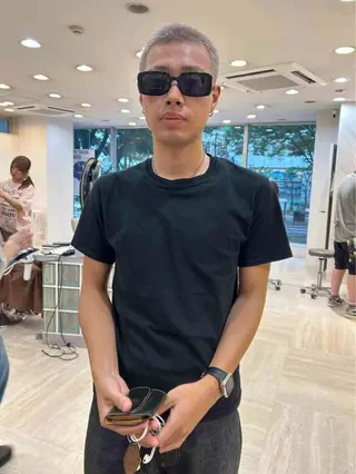 ショート 海/ミディアムレ イヤー/メンズカットのヘアスタイル