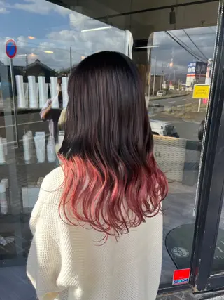 ロング alu所属・alu yuinaのヘアスタイル