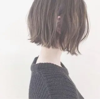 ショート THREE byKEEPのヘアスタイル