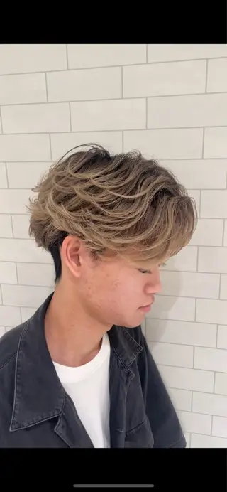 メンズ 女性モデル募集中‼️ メンズパーマ片岡優介のヘアスタイル