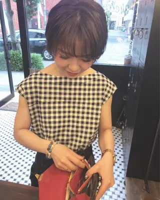 ショート カラー 顔周りレイヤー/韓国 ブリーチminamiのヘアスタイル