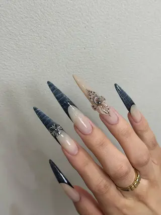 ネイル chipieee MAIKAのネイルデザイン