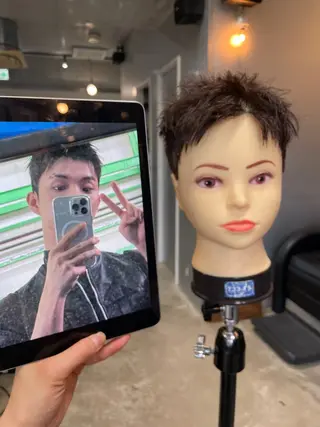 メンズ 韓国リアルハッシュ レイヤーカットのヘアスタイル