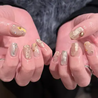 ネイル 🎀 Hiyubi._.nail 🫧所属・🎀フェイ フェイ🫧💗のネイルデザイン