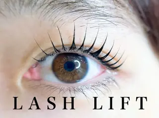 マツエク・マツパ KAINALU. eye beauty salon所属・KAINALU. アンドヘルシー専門のマツエク・マツパデザイン