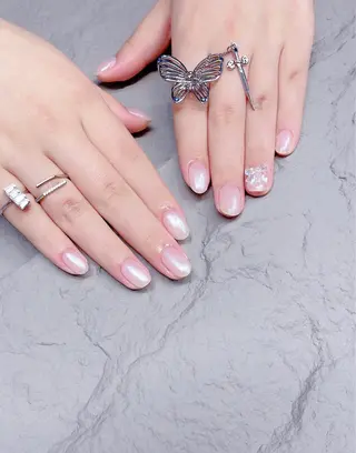 ミディアム めぐみのネイルサロン 惠のネイルデザイン