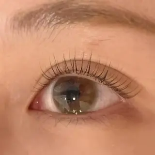 マツエク・マツパ unolash 京橋店所属・unolash (ウノラッシュ)魚下のマツエク・マツパデザイン