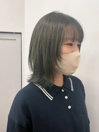 ミディアム 遠藤 乙夏のヘアスタイル