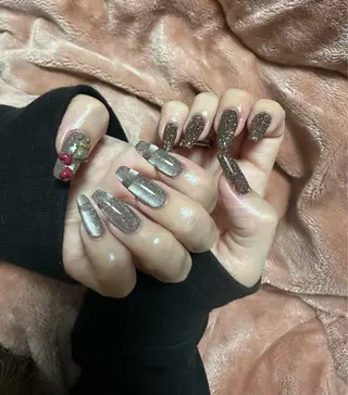 ネイル Nail's AOAQUA所属・AOAQUA SHIORIのネイルデザイン