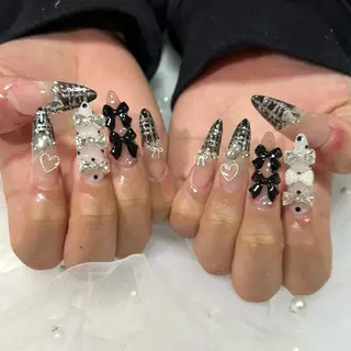 ネイル nailsalon_ riri♡のネイルデザイン