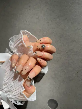 ネイル I-nailロング /ワンホン/キラキラのネイルデザイン