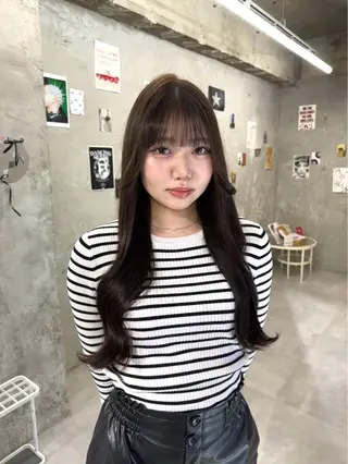 ロング カラー yuuna ✮ レイヤーカットのヘアスタイル