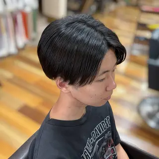 ショート YELLOW CORN 金沢文庫所属・【金沢文庫4分】髪質 改善/縮毛矯正アラタのヘアスタイル