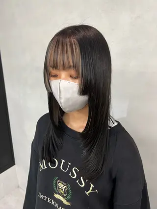 ロング カラー 小森聖奈 韓国風レイヤーカットのヘアスタイル