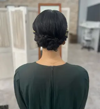 ヘアアレンジ アイブロウサロン WHITE EYE 宜野湾店 眉毛サロン所属・玉城 里奈のヘアスタイル