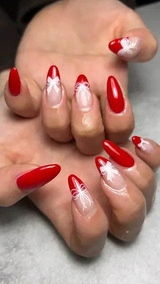 ネイル 関山 志乃のネイルデザイン