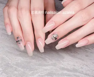 ネイル R inのネイルデザイン