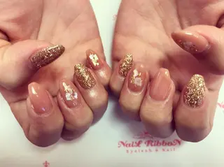 ネイル ネイルリボン 受付スタッフのネイルデザイン