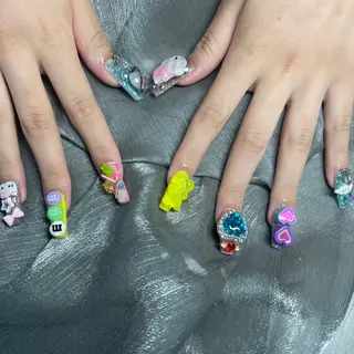 ネイル More Glam渋谷店のネイルデザイン