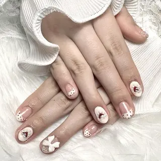 ネイル RAFFINE 月🦋🩵のネイルデザイン