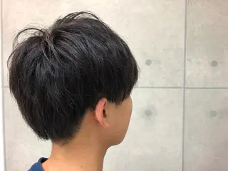 メンズ Ｄirector 　徳久　真紀の眉毛・アイブロウイメージ