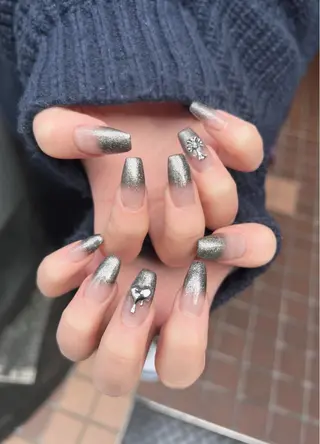 ネイル Nail Salon L'arc所属・💊大阪/心斎橋 moni🧠のネイルデザイン