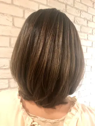 ミディアム カラー 清水 有実子のヘアスタイル
